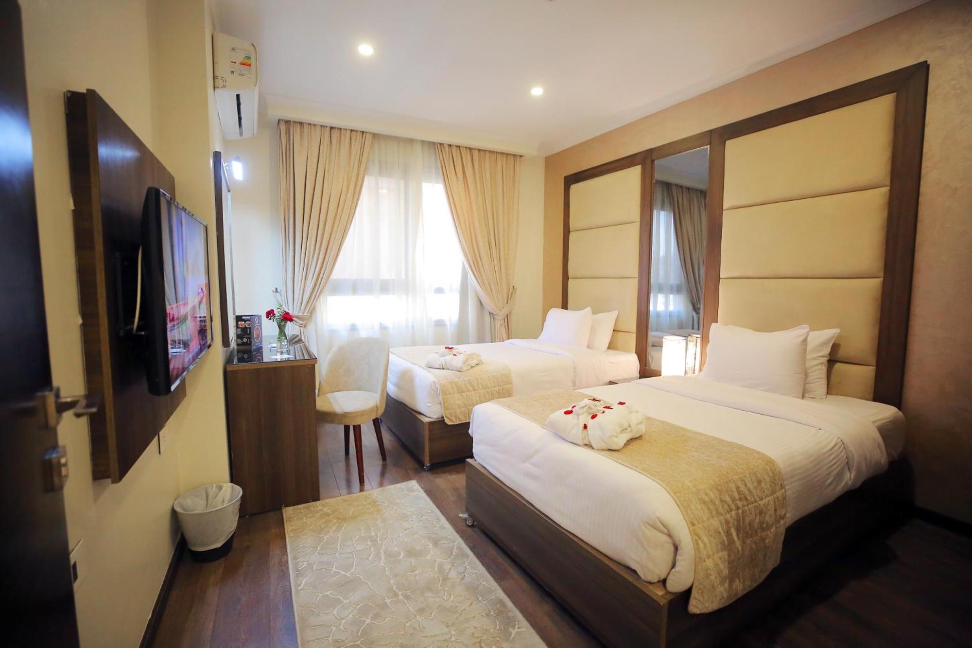 Cairo Taj Hotels & Suites - Dokki Buitenkant foto
