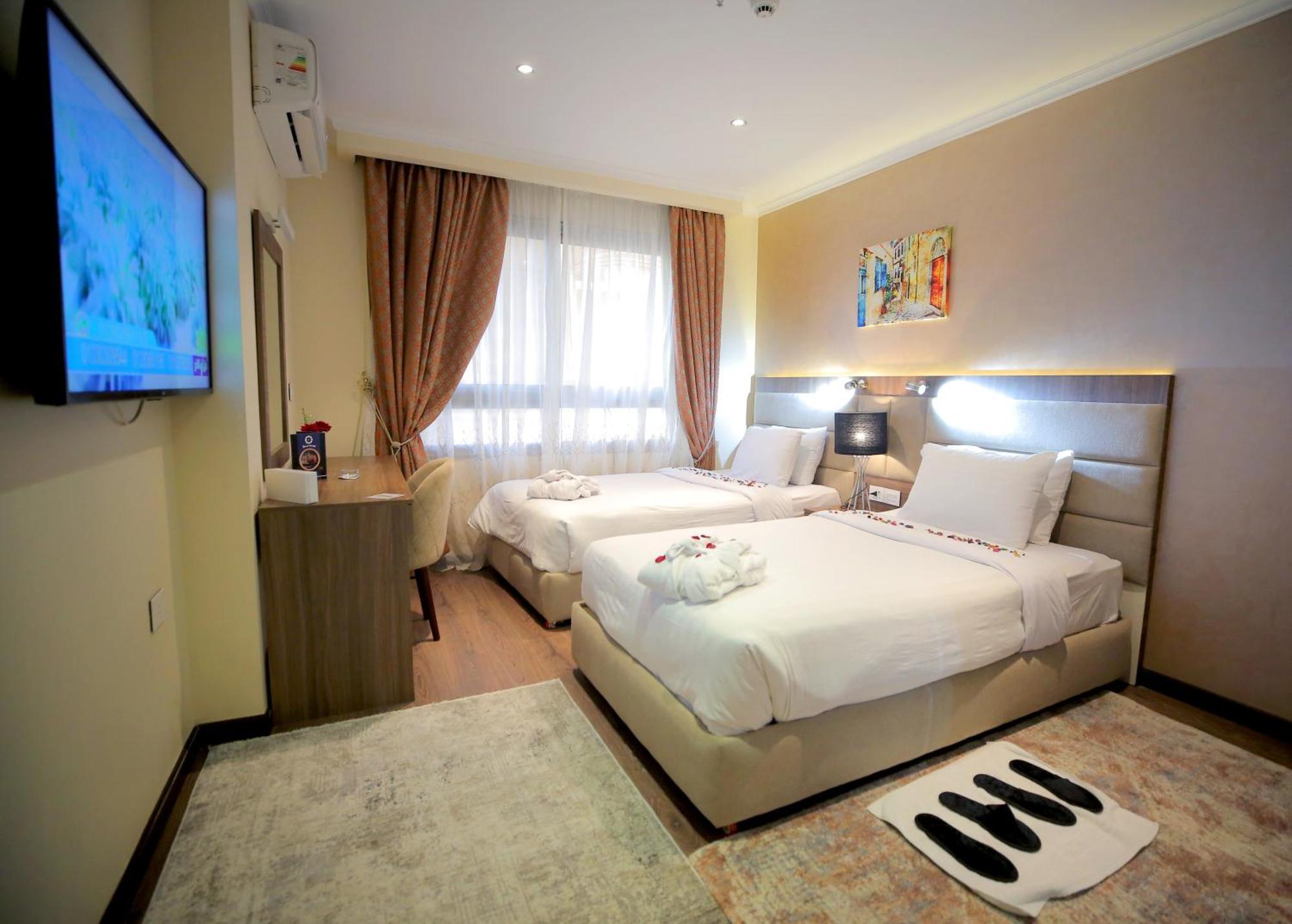 Cairo Taj Hotels & Suites - Dokki Buitenkant foto